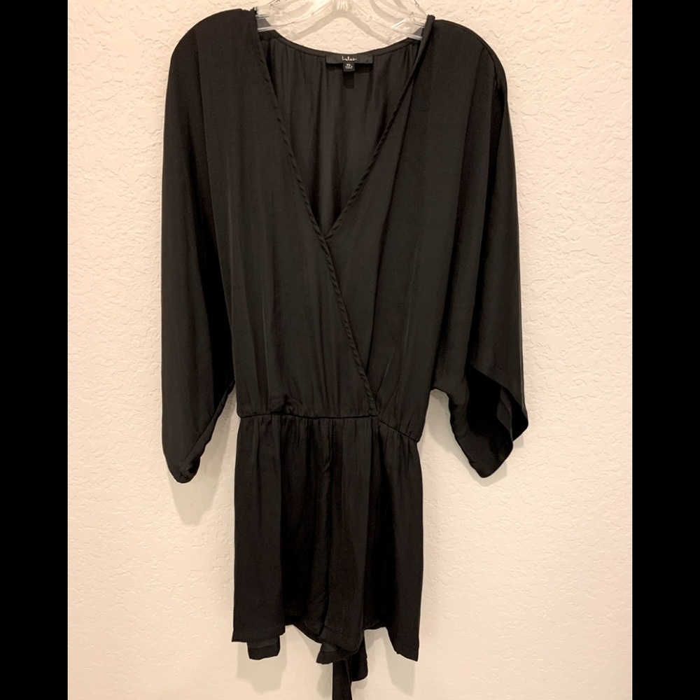Lulu’s kimono style romper XL